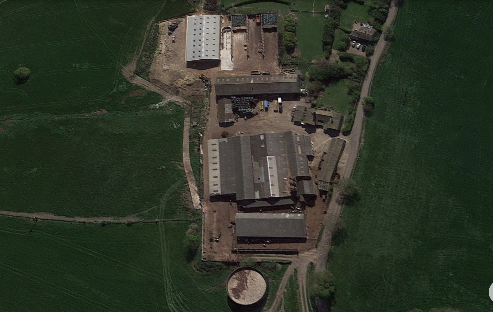 Original unaltered aerial photograph used as the locked tracing background